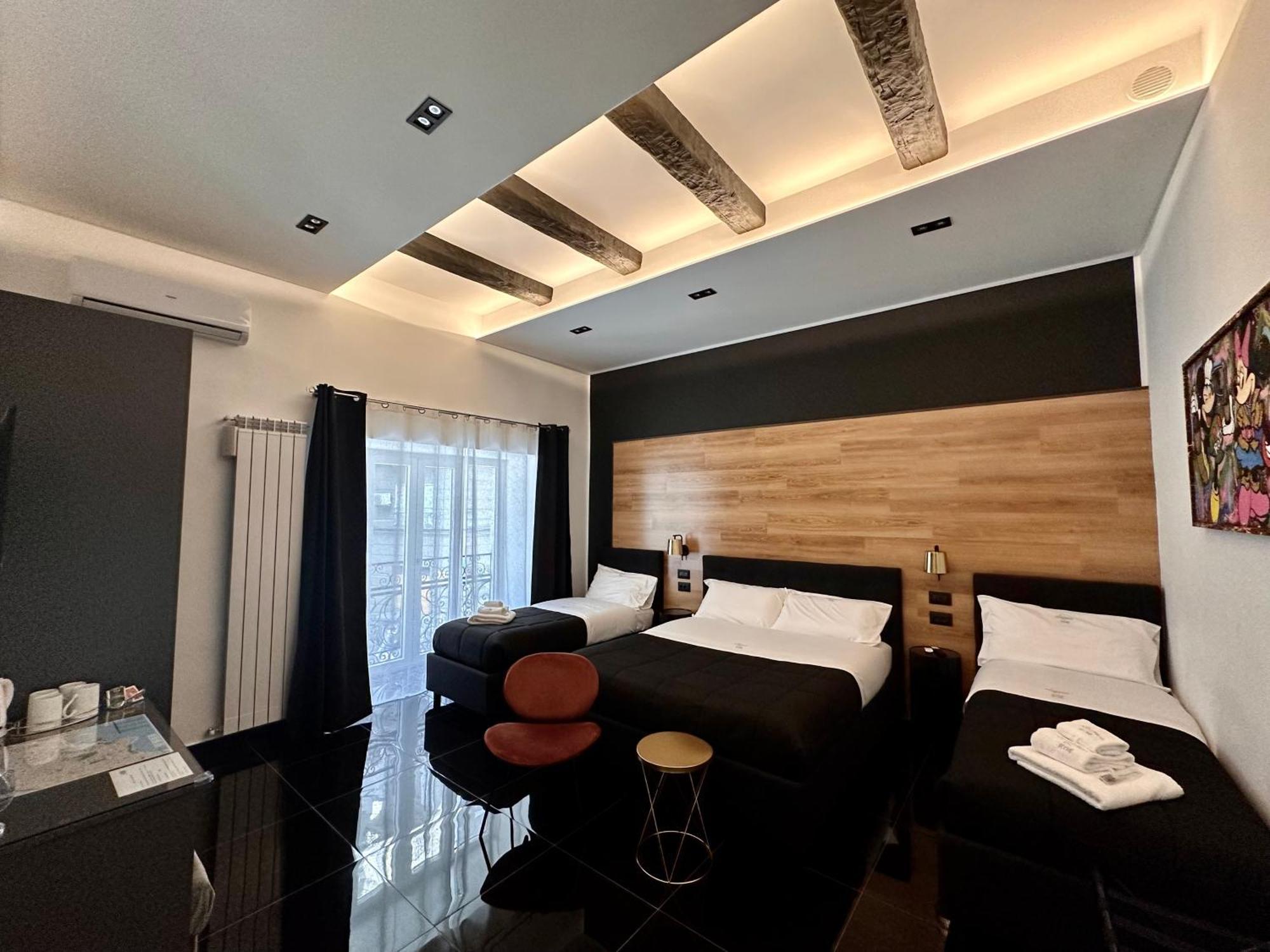 Elegance Rooms Spaccanapoli Exterior photo