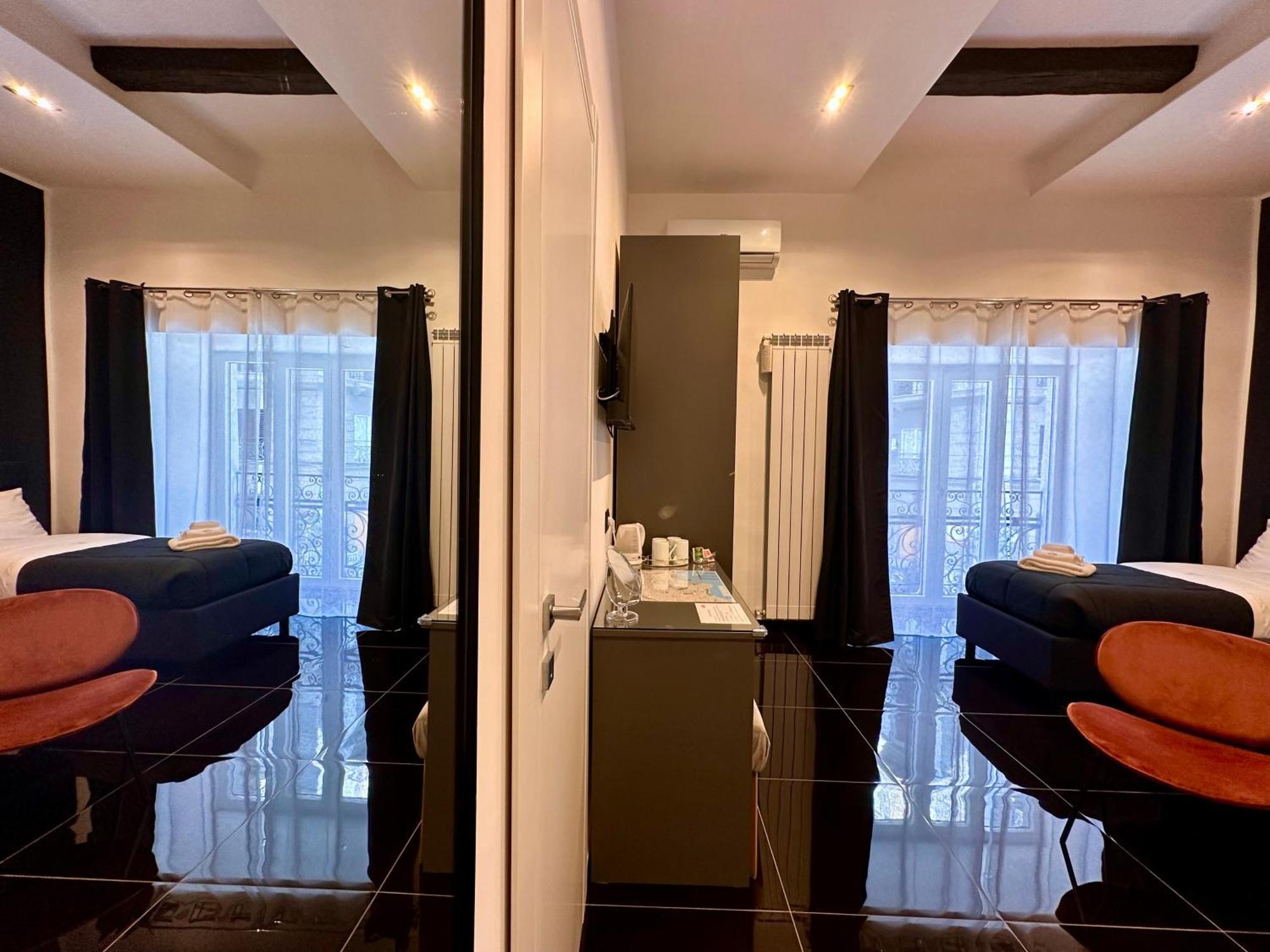 Elegance Rooms Spaccanapoli Exterior photo