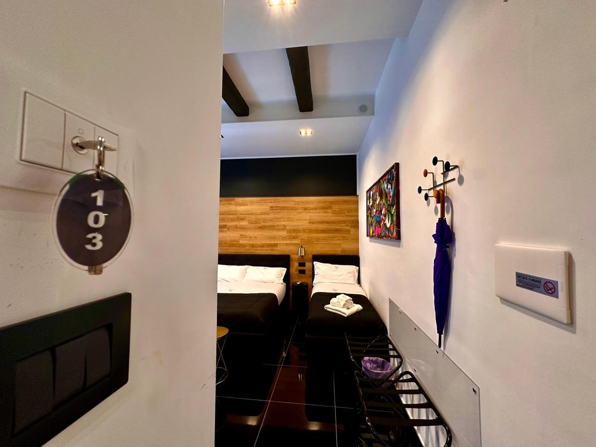 Elegance Rooms Spaccanapoli Exterior photo